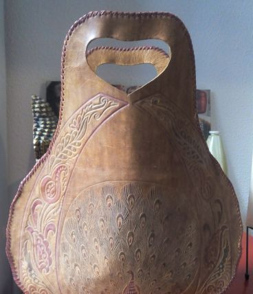 Joli sac en cuir artisanal