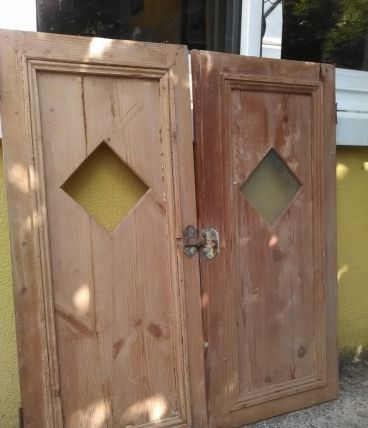 Petites Portes d'armoire