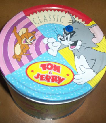 GROSSE BOITE TOM ET JERRY EN METAL ET RONDE 