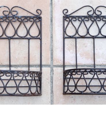 2 petites panières en fer forgé