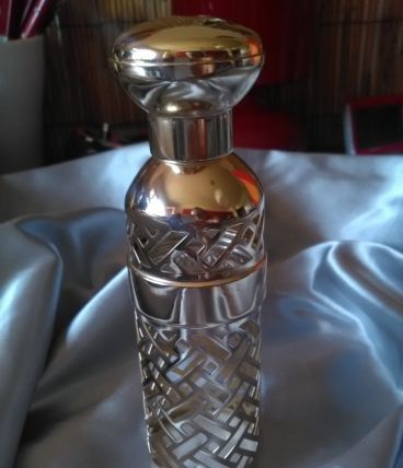 Etui pour vaporisateur L'heure bleue, de Guerlain 1982  