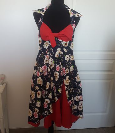Robe pinup style vintage rockabilly