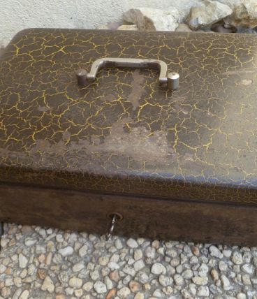 Ancien coffret caisse , coffre fort portable , vintage