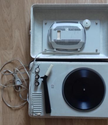 TOURNE DISQUES ANNEES 70