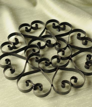 Dessous de plat, fer forgé, années 1960-1970, style Christofle