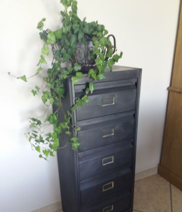 Vieux meuble à clapet