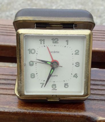 reveil de voyage vedette