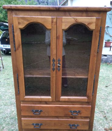  Petit vaisselier massif 