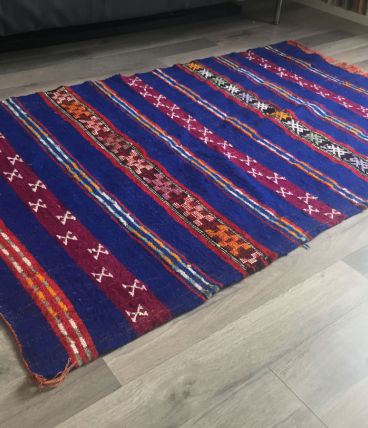 Très joli tapis Kilim berbère