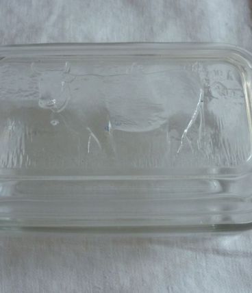 Beurrier verre decor vache sur couvercle