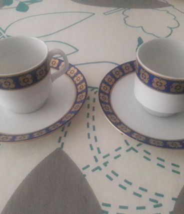 Ensemble 2 tasses et 2 soucoupes