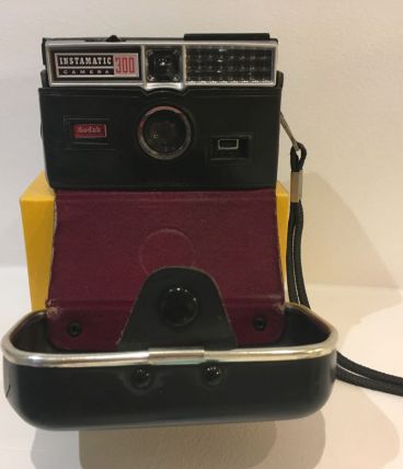 Ancien appareil photo instamatic Kodak