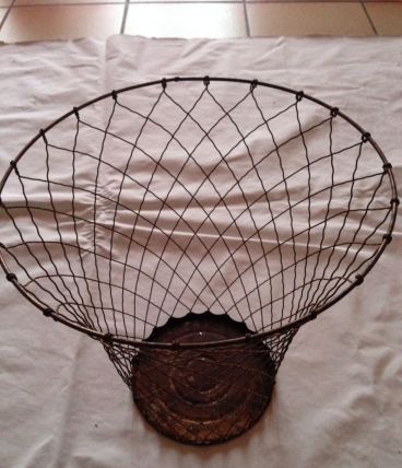 Poubelle fil de fer vintage