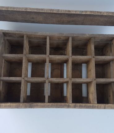 Casier à bouteilles vintage en bois