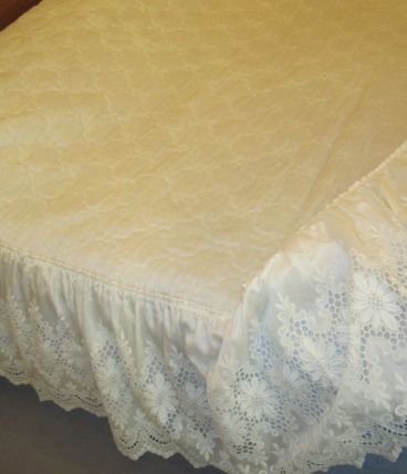 2 Dessus de Lit blanc cassé