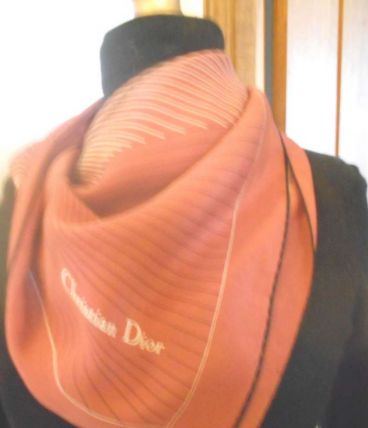 FOULARD CHRISTIAN DIOR MARRON CLAIR 76 CM