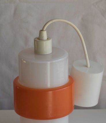 Suspension en opaline blanche et orange des années 70