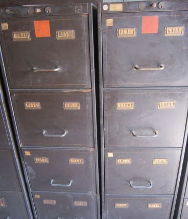 Casier métallique à tiroirs