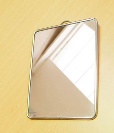 Miroir de barbier