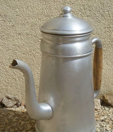 cafetière en aluminium ancienne ,vintage