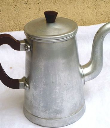 cafetiere  , pichet  en  alu   TOURNUS ,  vintage