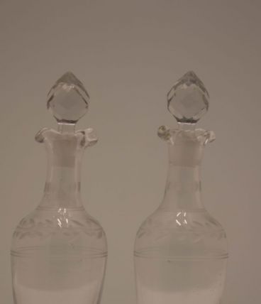 Paire de carafons huile et vinaigre taillé