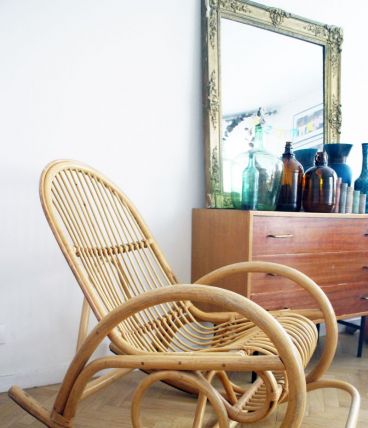 Rocking chair vintage en rotin 70's / Fauteuil à bascule