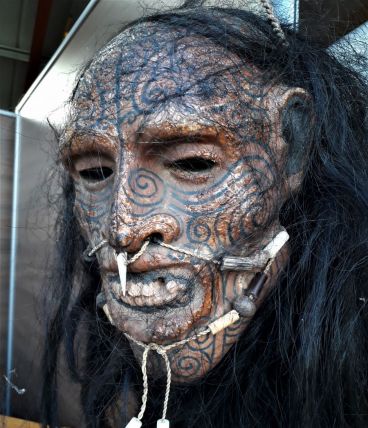 tete resine maori deco