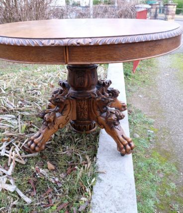 SALLE A MANGER, en chêne, sculptée