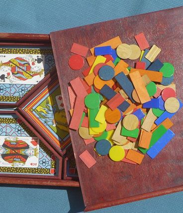 jeu de nain jaune en  bois ancien