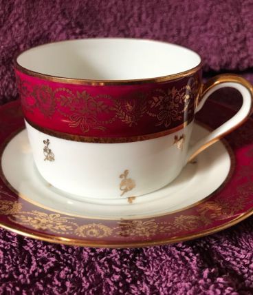 TASSE PORCELAINE LIMOGES NEUVE BLANC BORDEAUX DOREE 
