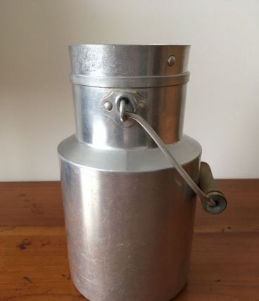 Pot à lait aluminium 1,5L années 50
