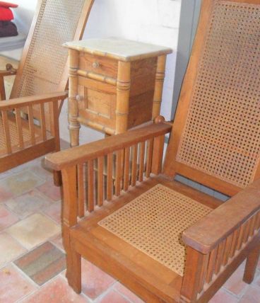 Paire fauteuils 1920 origine Madagascar