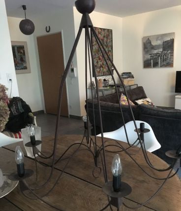 grande suspension en fer