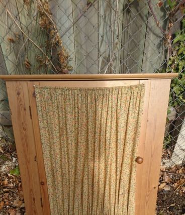 Petite amoire à glace à accrocher