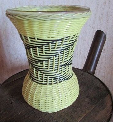Vase verre tressé de scoubidou, année 50