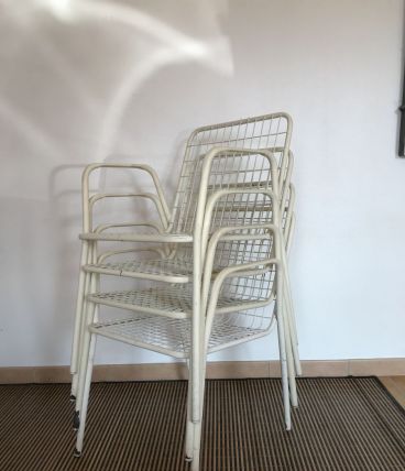 Suite de 4 chaises Ému modèle Rio de 1960