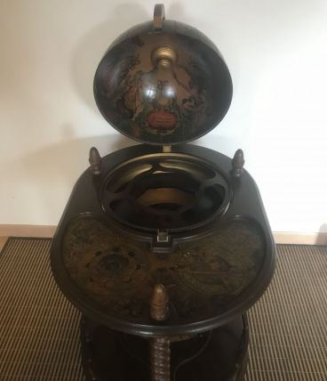 Desserte bar mappemonde 