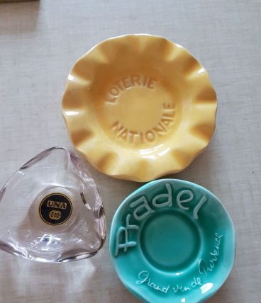 Lot 3 CENDRIERS: LOTERIE NATIONALE, PRADEL ET UNA