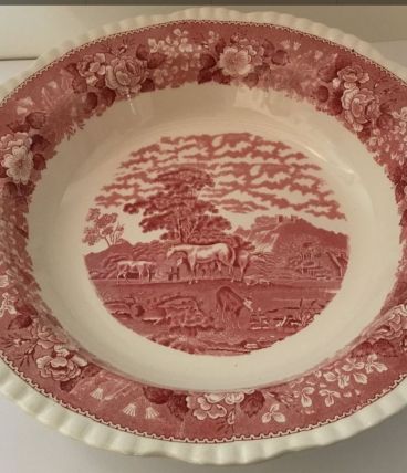 Grand plat creux en porcelaine 