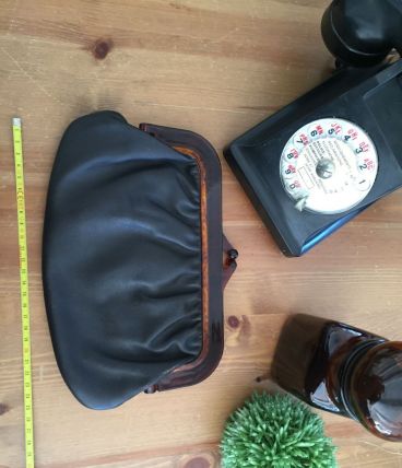 Petite pochette rétro 