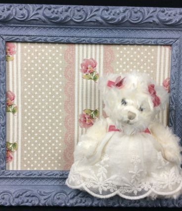 cadre ancien patiné, déco peluche