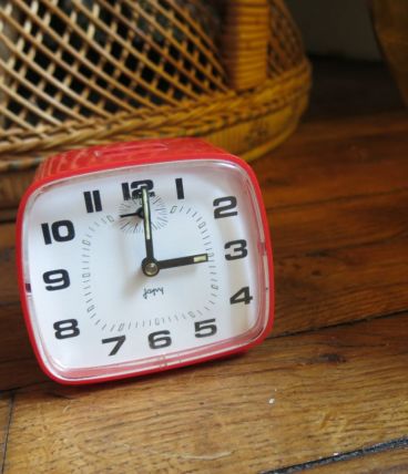 Réveil rouge Japy mécanique 70s