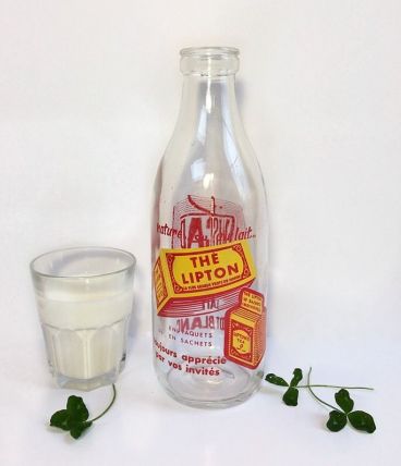 bouteille de lait publicitaire "thé lipton" 1950   