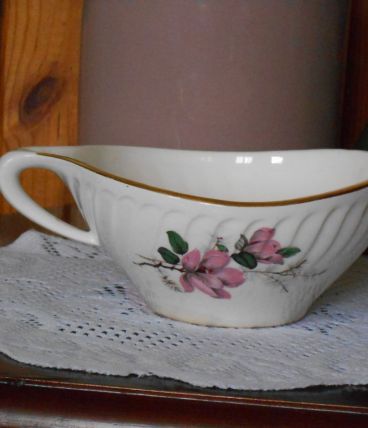 Saucière faiencerie de Gien modèle Chenonceaux