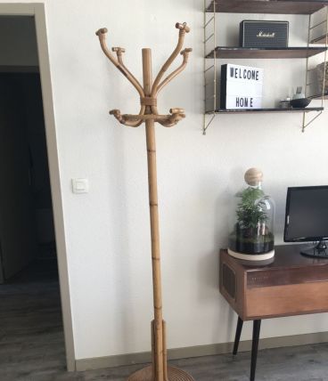 Porte manteau en rotin 