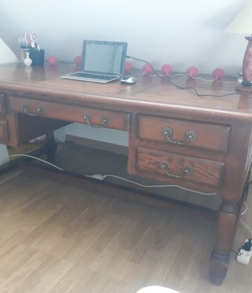 GRAND BUREAU EN CHÊNE MASSIF 