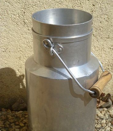 pot lait ancien en aluminium, vintage