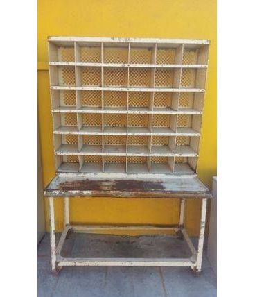 RARE trieur de la poste, en métal, avec son établi daté 1968