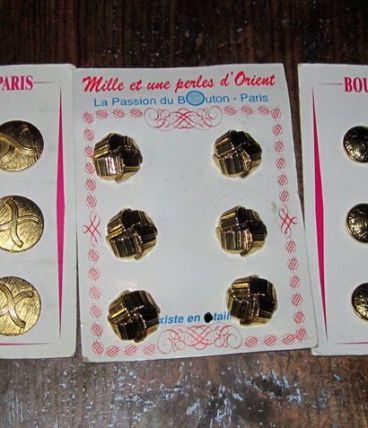 lots de 18  boutons ancien .BOUTONS DE PARIS    